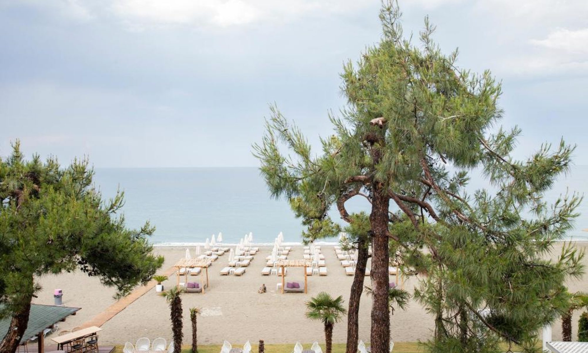 OCEANA Beach Hotel
