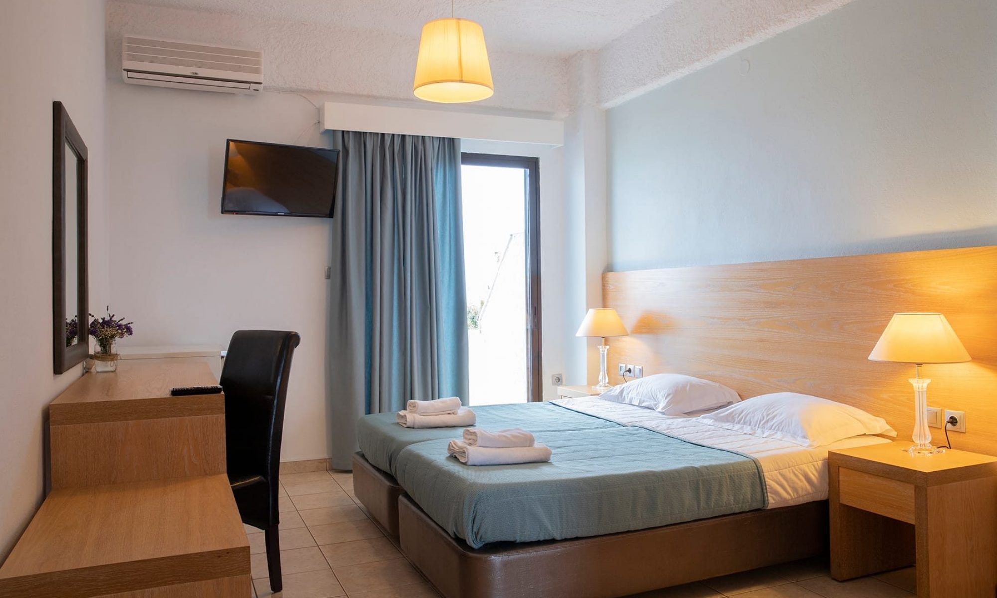 OCEANA Beach Hotel
