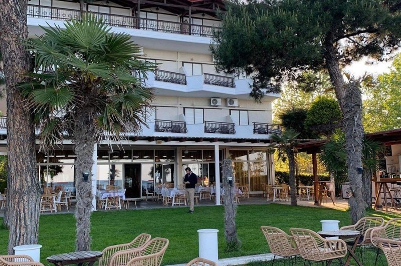 OCEANA Beach Hotel