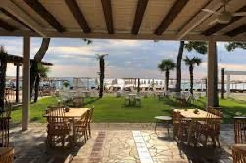 OCEANA Beach Hotel