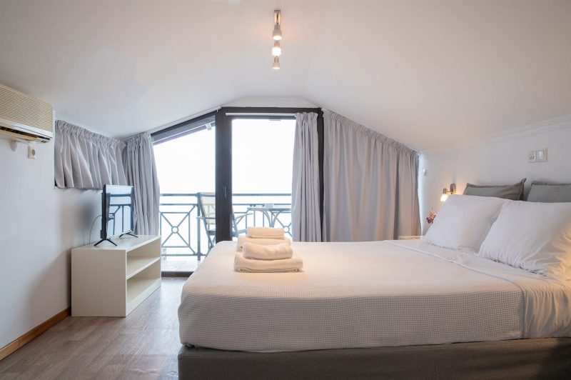 Studio with Sea View