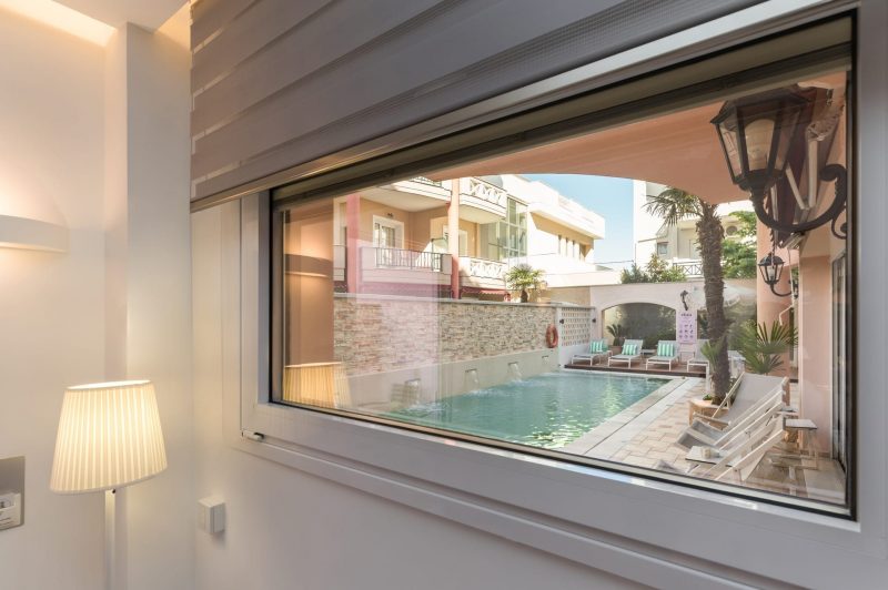 Ground Floor Poolside Apartment