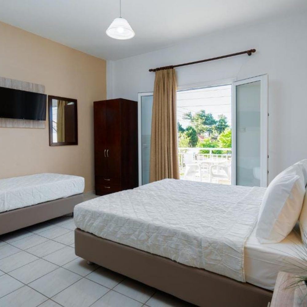Classic Triple Room
